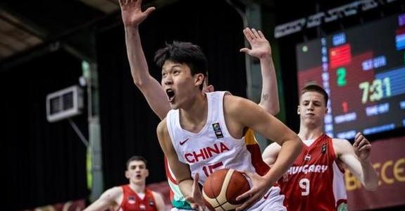 U19男篮世界杯中国49-30韩国 (图1)